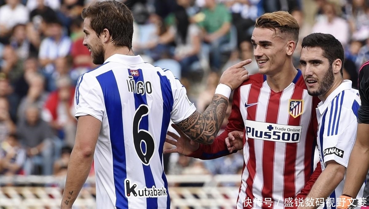 观众只为IG欢呼，BLG鸦雀无声！BLG赢下IG现场成为图书馆