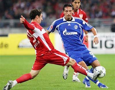 综合体育赛事回顾 专家视角复盘关键对决