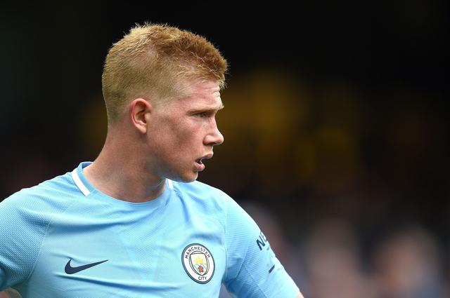 球员冲进场内袭击裁判 联赛通报禁赛5年