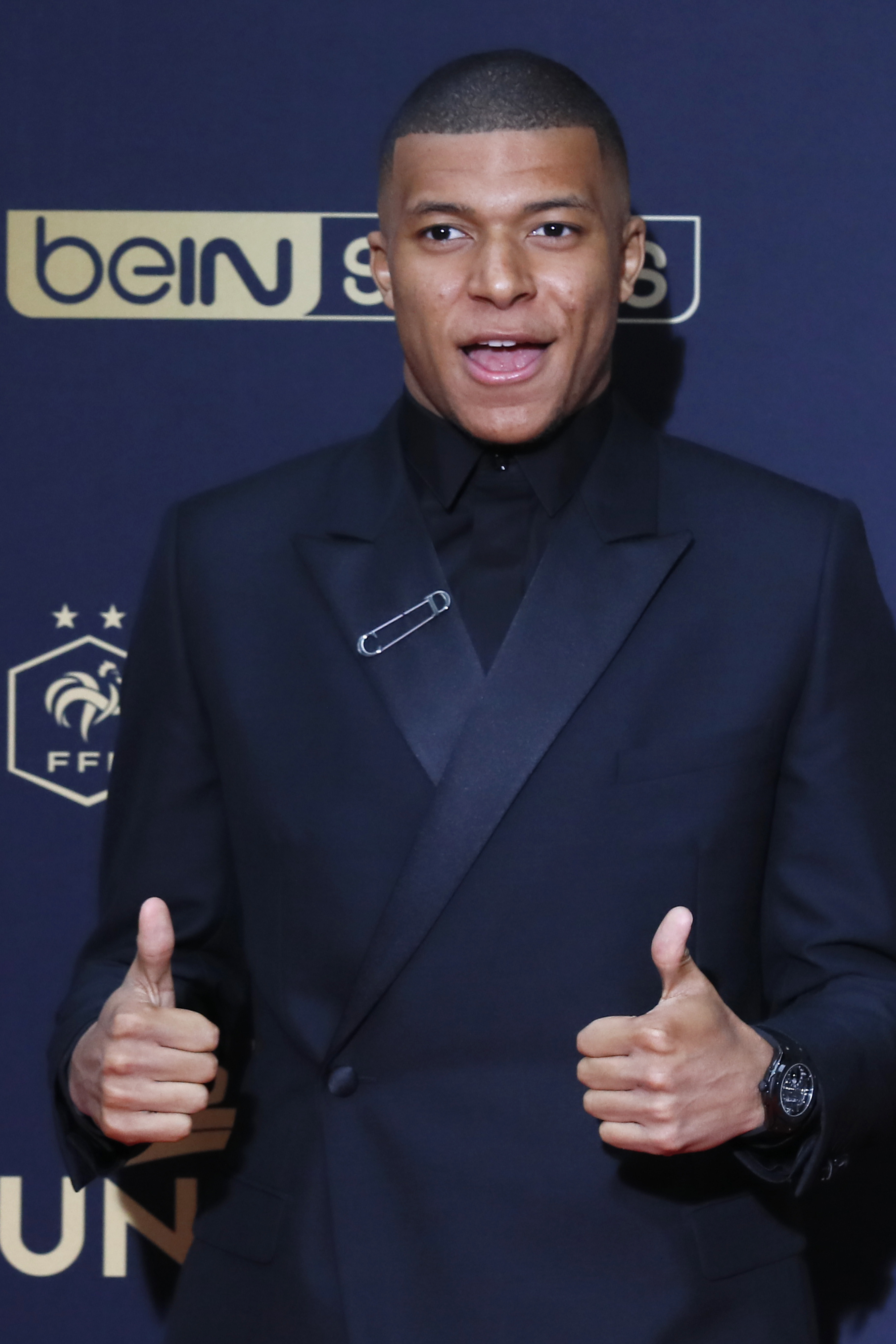 LCK季后赛：爆冷，爆大冷！KT鏖战五局，击败GEN，晋级全球总决赛